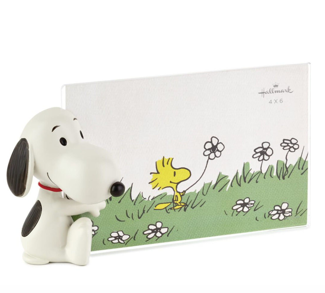PEANUTS DIMENSIONAL SITTING SNOOPY FRAME 4X6