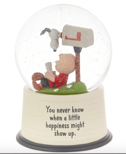 PEANUTS "WHEN HAPPINESS SHOWS UP" SNOW GLOBE