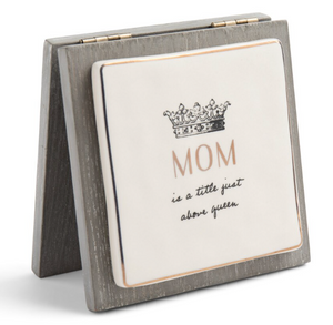 QUEEN MOM FOREVER CARD