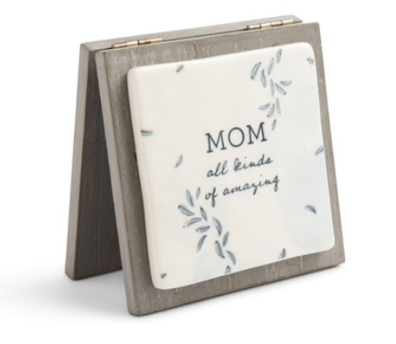 AMAZING MOM FOREVER CARD