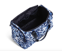 Load image into Gallery viewer, ISLAND TIE DYE REACTIVE TRAVEL DUFFEL
